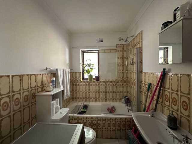 To Let 3 Bedroom Property for Rent in Wynberg Western Cape